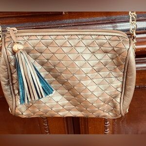 Ganson EUC bag. Ganson, known for
woven leather bags think Bottega Venetia Vibe